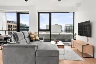 Élégant condo au cœur de la Place des Arts - 1