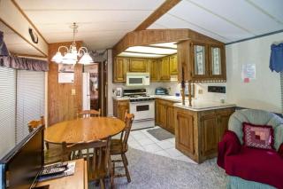 Bigfoot Bungalow at Balsam Bay Resort - 4