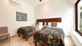 Townhome with private Rooftop & Jacuzzi - Beach across street - 2