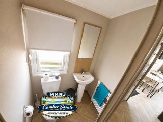 MKRJ LUXURY Parkdean Camber Sands - Partking Sleeps 8 - Pet Friendly - sp37 - 6
