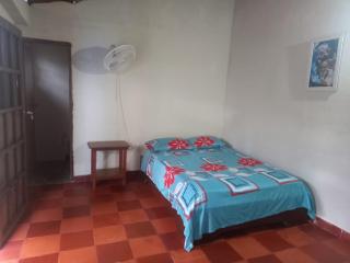 Hostal Sadhana - 4