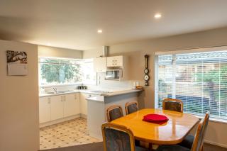 Handy Location, Ocean & Mountain Views, Close to Park - KK96845 - 8