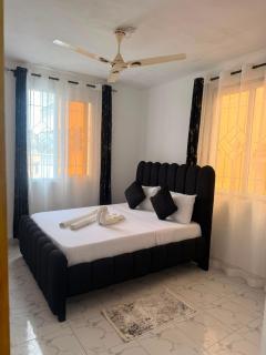 Elegant One bedroom apartment - 0
