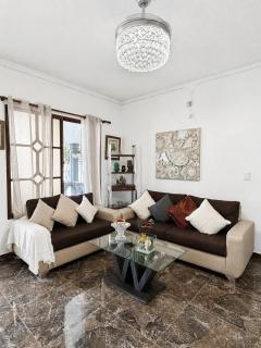 Casa Jacaranda -10 pax, Cerca de la Playa - 1