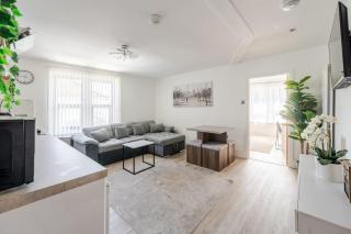 Delightful 2 Bedroom Apartment in Bristol - 0