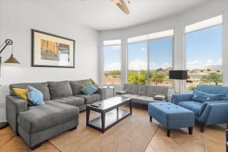 Luxury Tempe Escape Near Town Lake & Mill Ave - 0