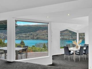 Lakeview Spa Retreat | Peninsula Escape - 4