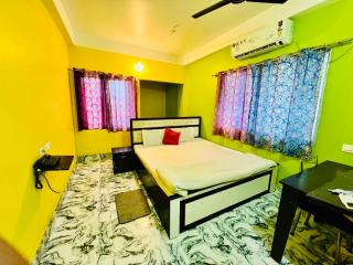 Radha Rani lodge - 0