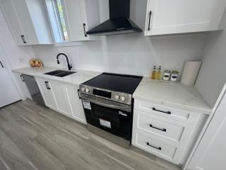 Stylish New Home Near Downtown & Highway - 9