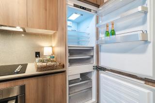 Brand New Downtown Miami Studio with Rooftop Pool - 1