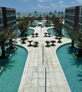 Enjoy amazing days at Porto 2 Life Resort! - 1