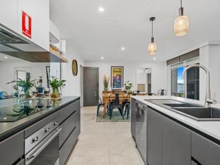 Yarrawonga Lakeside apartment 43 - 3 Bedrooms - 8