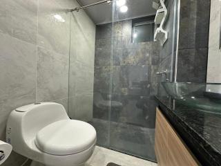 Lujoso Apartamento con Piscina y Aire ,Cerca Clínica Valle del Lili y Jardín Plaza - 3