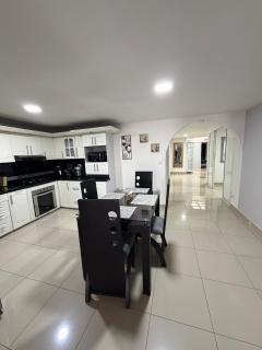 Casa amplia-4habitaciones-cerca al metro y estadio - 8