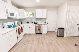 FIFA I 4BR Home I Backyard I Parking I Near NRG - 2