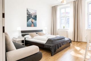 Stylish 2BR Stay Near Wiener Stadthalle & Suitable for Long Stays - Vienna - 0
