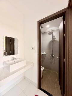 Căn hộ cao cấp 1 phòng ngủ gần cầu Rồng - 5