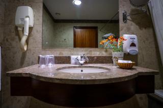 Hotel Camoes - Ponta Delgada - 5