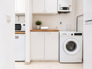 Spacious & Elegant 2BR Apartment Near Wiener Stadthalle - 6
