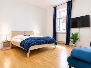 Spacious & Elegant 2BR Apartment Near Wiener Stadthalle - 0