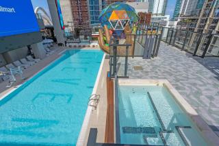 The Signature Eleven and Pool - 0