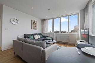 Cosy Hounslow 1BR Apartment Sleeps Heathrow! - 1
