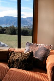 Mount Maude Retreat, Lake Hawea Views, sleeps 10 - 3
