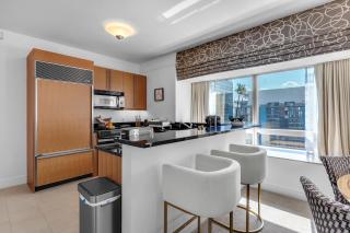 High End Miami Executive Suite - 2