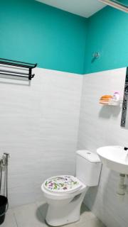 Sazali Homestay - 9