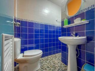 Blue Moon Guesthouse - 9