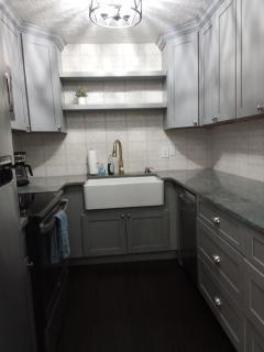 Tanglewood Estates 2 Private Cottage Sleeps 10 - Conroe - 5