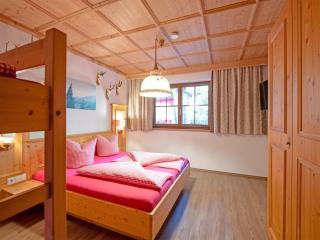holiday home Almzauber, Hochfügen - 2