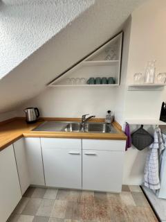 Ferienwohnung Gersthofen Business Lounge & Unlimited WLAN mit Arbeitsplatz & Sunset Balkon - 2