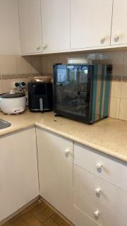 R4 Bright Spacious Room near Perth Airport with AC - 5