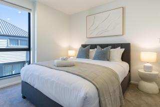 Urban Gated Townhouse - Patio & Parking with EV - 7