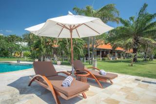 Villa Joan, Spacious Family Retreat by the Sea - 0