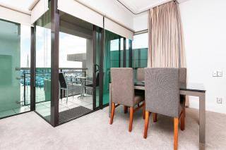 QV Stays Central Viaduct Harbour Apartment - 6