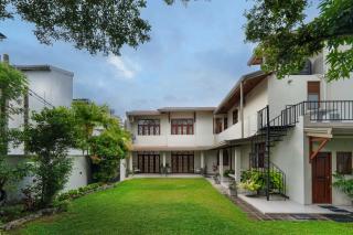 Villa 126 Colombo - Spacious Garden Villa with 5 Rooms - 5
