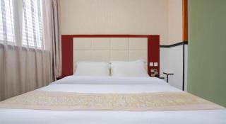 Kunming Tong Yi Business Hotel - Kunming - 2