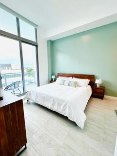 Sleek 2BD 2BA Condo In Miami Design District - 7