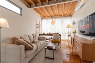 Sunny Three-StoryEV/WiFi/Workdesk/FullKitchen - 3