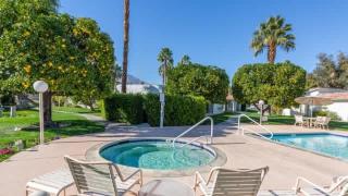 Stylish Condo with Golf Course Views - 6