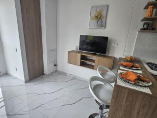 Brand new studio in University district AC WiFi - 5