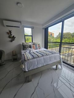 Brand new studio in University district AC WiFi - 7