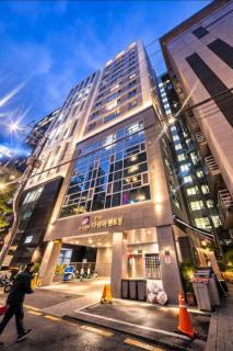Gangnam COEX Luxury 4-Bed Family Residence - 9