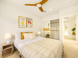 Brand-New 4BR Luxury Living Near Airport and Mall - 1