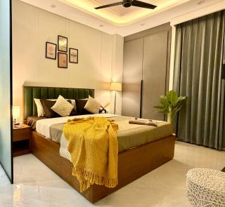 Studio 42 apartment on golf course road - 0