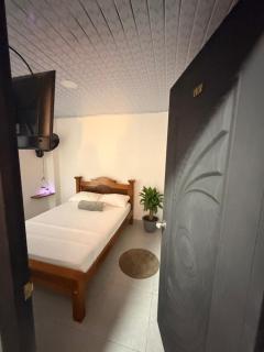 Casa Hotel Ana - 9