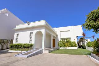 Alesea Baroro, La Union, Private Modern Villa with Pool, Jacuzzi, Beachfront View - 6