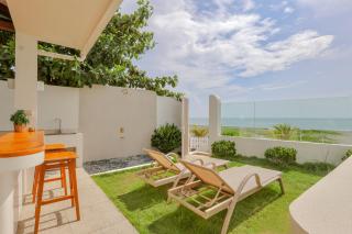 Alesea Baroro, La Union, Private Modern Villa with Pool, Jacuzzi, Beachfront View - 4